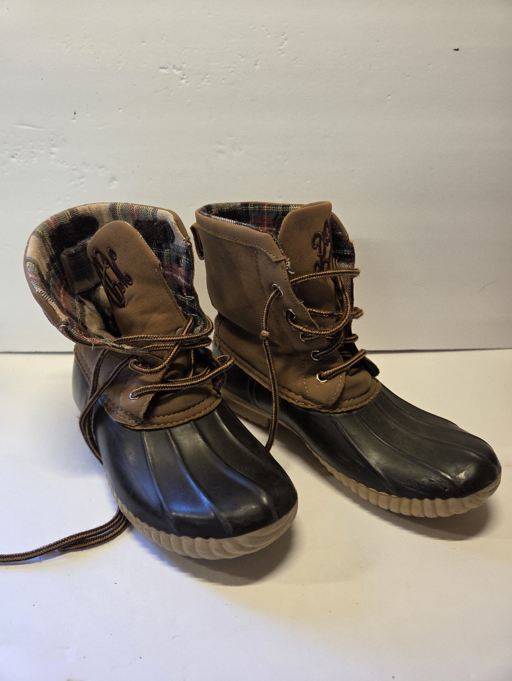 MARLEYLILLY Boots Womens Aprox. Size 6 9" Inside Toe To Heel